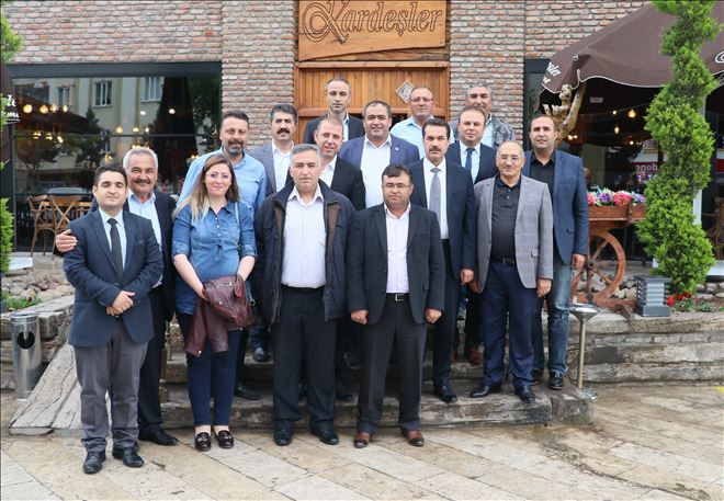 Tayini çıkan tarım müdürüne veda yemeği