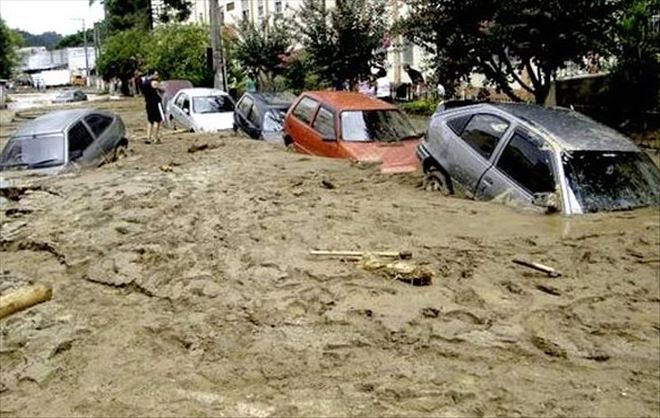 Şiddetli Yağış ve Selden Korunmak İçin Neler Yapılmalı ?