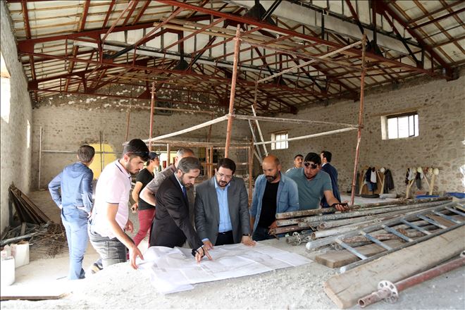 Aksaray Tarihi Tiyatro Salonunu Restore Ediliyor