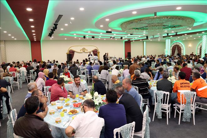 Kadroya Geçen Taşeron İşçiler İftar Yemeğinde Bir Araya Geldi