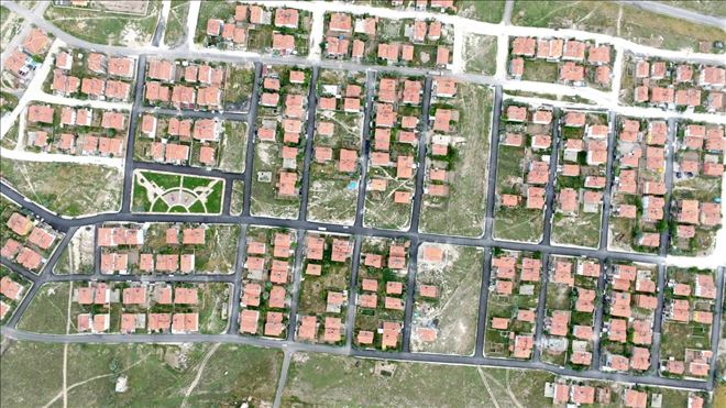 30 Sokağa 14 Kilometre Sıcak Asfalt Atıldı