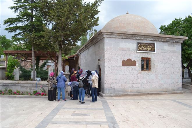 Aksaray´da Buram Buram Somuncu Baba Yaşanıyor