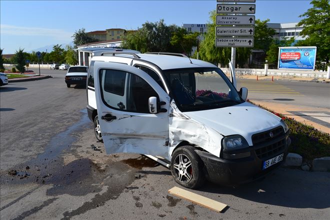 Aksaray´da kaza; 4 Kişi Çeşitli Yerlerinden Yaralandı