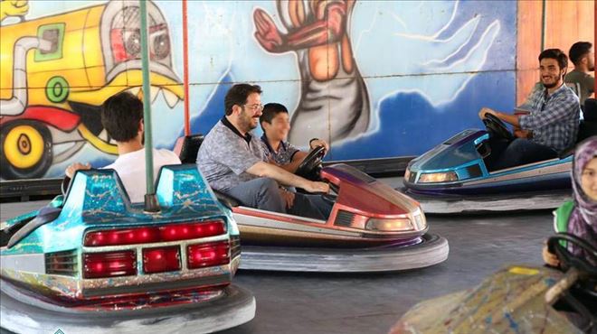 Yazgı Lunaparkta Yetim Çocukların Mutluluklarına Ortak Oldu