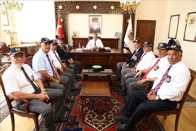 Gaziler´den Vali Aykut Pekmez´e ziyaret