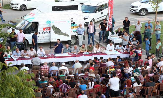 Başkan Mahallemizde Ekibi Küçük Bölcek Mahallesindeydi 