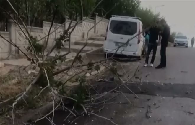 Fare Zehri İçti, Otomobil İle İntihara Kalkıştı