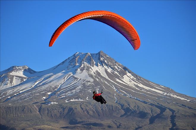 Aksaray´da Yamaç Paraşüt Dünya Kupası Heyecanı Yarın Başlıyor