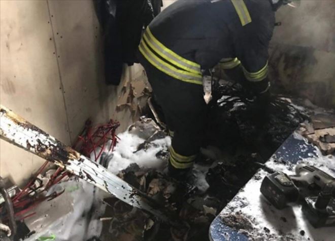 Sanayi´de  2 İş Yeri Alevlere Teslim Oldu