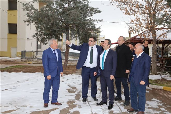 Vali Ali Mantı boşaltılan sağlık tesislerinde incelemelerde bulundu
