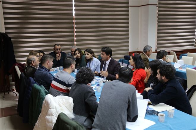 Akademisyenler, İhtisaslaşma Çalıştayında Buluştu  