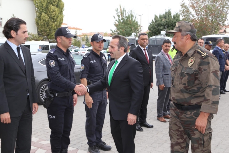 Vali Ali Mantı Emniyet Müdürü Murat Kolcu’ya Hayırlı Olsun ziyaretinde bulundu