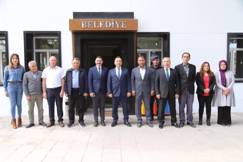 Vali Mantı Gülağaç ve Demirci Belediyelerini Ziyaret Etti
