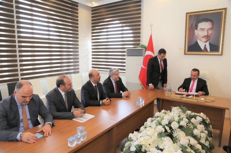 ASÜ Akademisyenleri Fen Lisesinde ders verecek