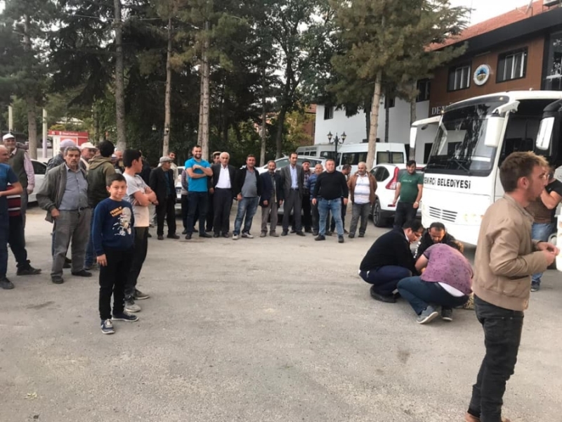 Demirci Belediyesi Ücretsiz Öğrenci Taşıyor 