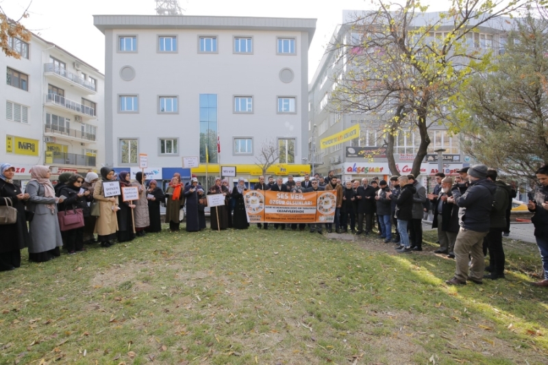 Aksaray STK Platformu İnsan Hakları Günü Dolayısıyla Basın Açıklaması Yaptı 