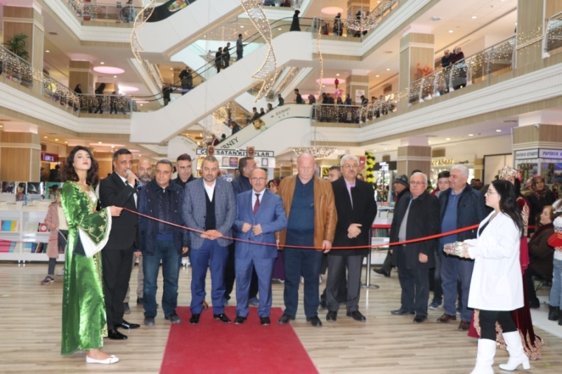 Güzelyurt Halk Eğitim Merkezi Nora City AVM de Sergi Açtı