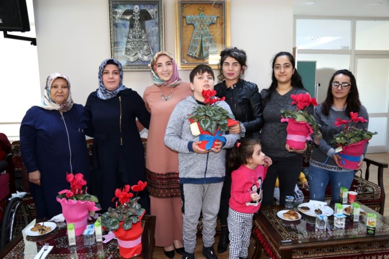 Merve Dinçer; Bütün Engeller Sevgi ve Saygıyla Aşılır