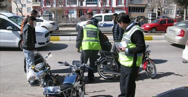  5 Bin 177 araç sürücüsüne trafik cezası yazıldı