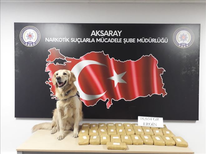 Narkotik Ekipleri Uyuşturucu Taciri 10 Kişiyi Yakaladı 