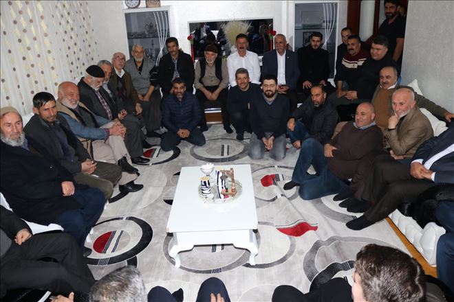 Ev Ziyareti Mini Mitinge Dönüştü