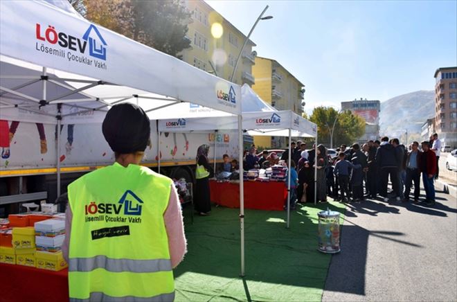 LÖSEV İyilikler TIR´ı Aksaray´da Ailelerimiz İle Buluşuyor