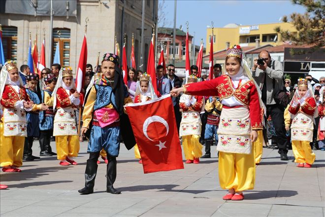 23 Nisan Ulusal Egemenlik ve Çocuk Bayramı büyük coşku içinde kutlandı