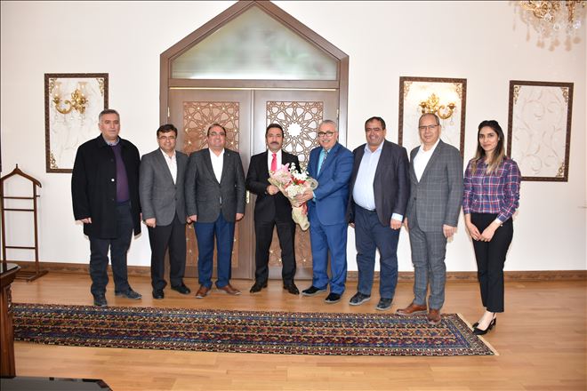 Türk Hava Kurumu Yeni Yönetimi Aksaray Valisi Ali Mantı´yı Ziyaret Etti
