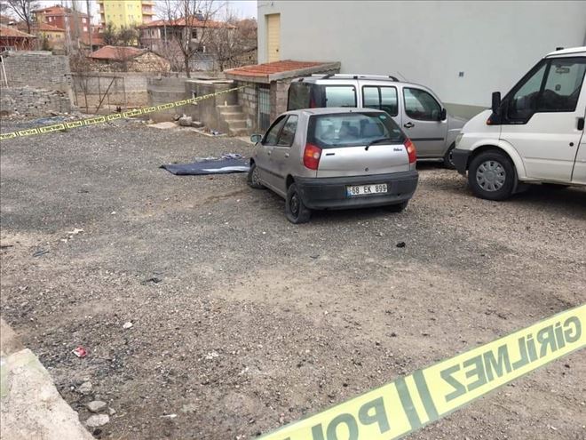 Yoldan Çıkan Araç Çocuklara Çarptı;1 Çocuk öldü 1 Çocuk Yaralandı
