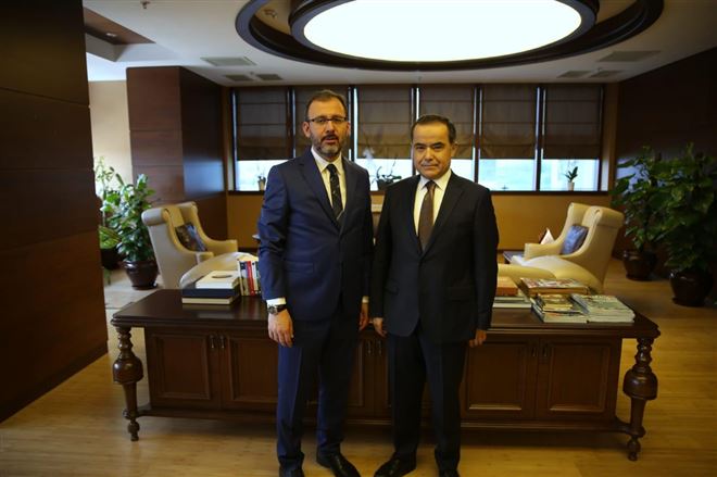 Cengiz Aydoğdu Gençlik ve Spor Bakanına  Aksaray´ın Sorunlarını Anlattı 