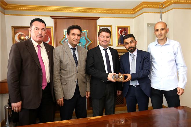 Aksaray Radyocular ve Televizyoncular Derneği Yönetiminden Başkan Dinçer´e Ziyaret