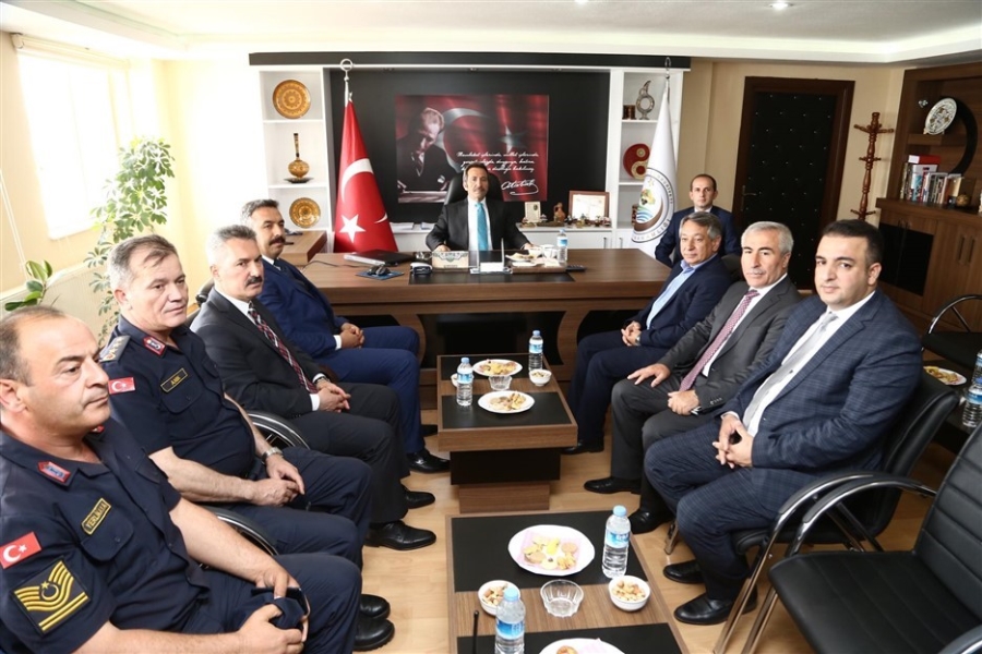 Aksaray Valisi Ali Mantı Gülağaç ve Güzelyurt İlçelerinde İncelemelerde bulundu