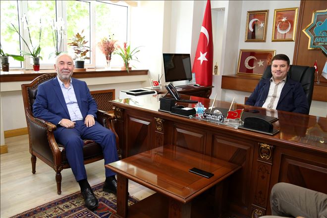 Karaman´dan Başkan Dinçer´e Hayırlı Olsun Ziyareti