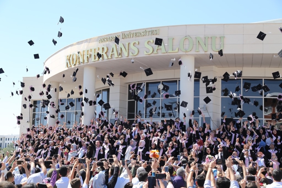 2018-2019 DÖNEMİNDE ASÜ, 2 BİN 602 MEZUN VERDİ