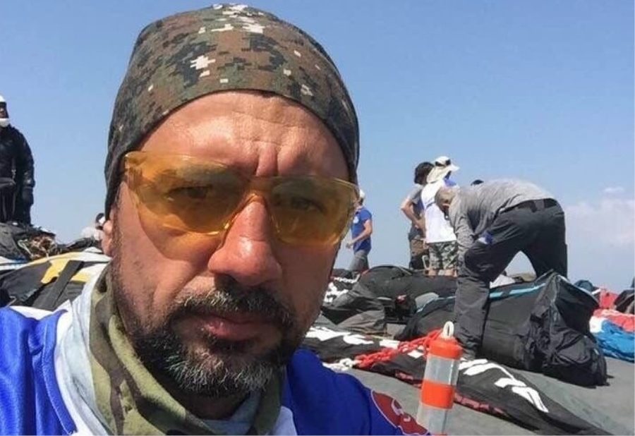 Paraşutü ile Dengesini Kaybeden Paraşüt Pilot