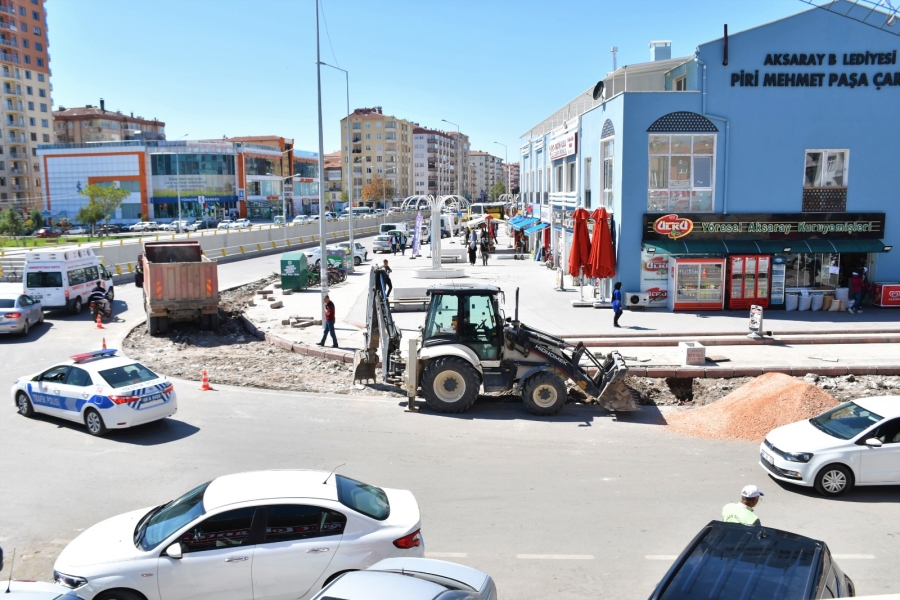 Piri Mehmet Paşa Kavşağında Trafiği Rahatlatmak İçin Yol Genişletme Çalışması Yapılıyor