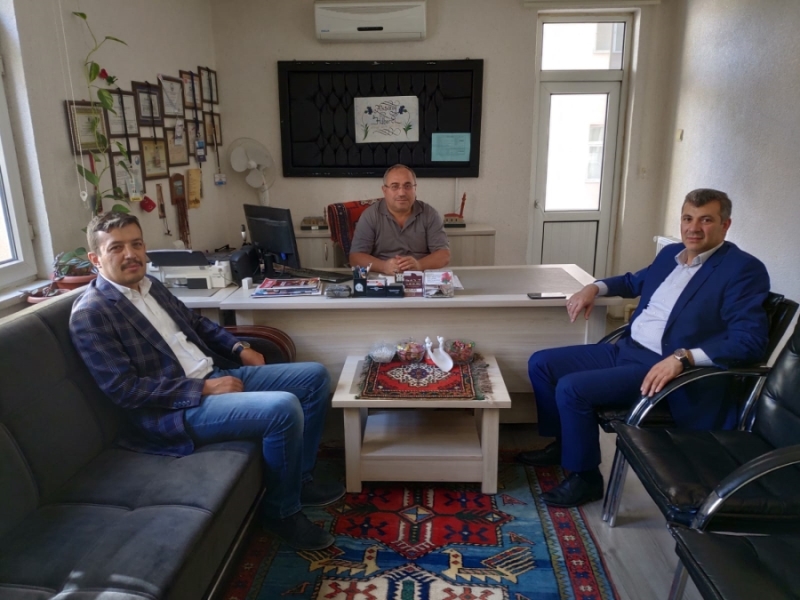 Ak Parti İl ve İlçe Başkanları Gazetemizi Ziyaret Etti.