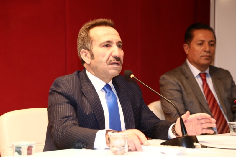 Vali Ali Mantı Muhtarlarımız zor ama şerefli bir görevi ifa ediyorlar dedi