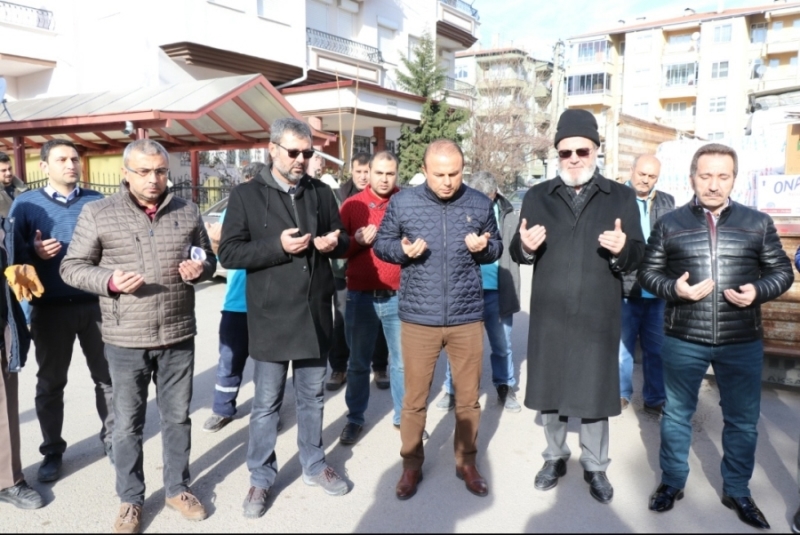 Elazığ Deprem Mağdurlarına Aksaray