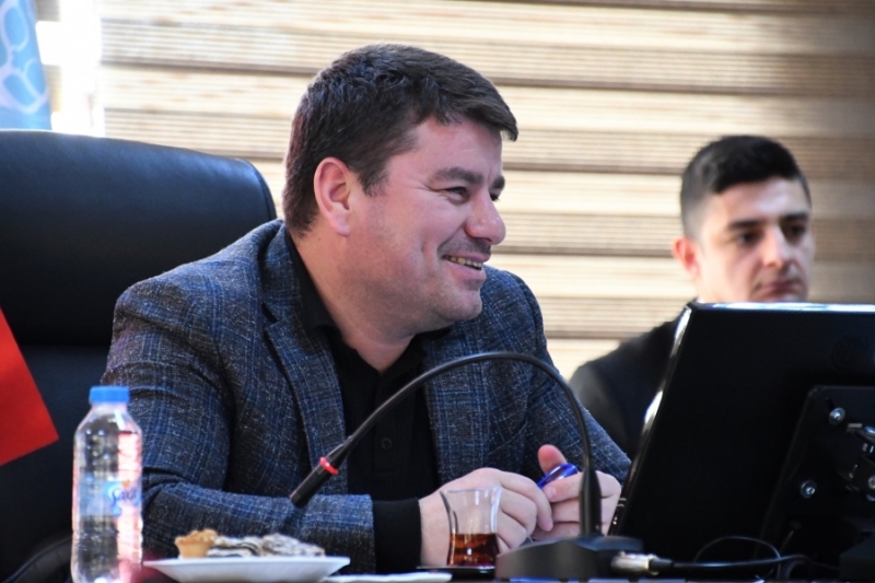 Belediye Başkanı Evren Dinçer Balıkçı Esnaflarla Bir Araya Geldi