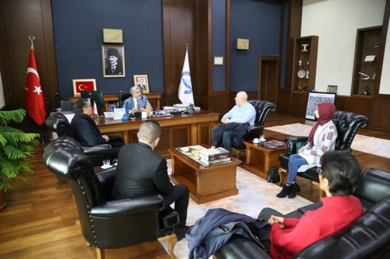 Çölyak Derneği Yöneticileri Rektör Şahin’i Ziyaret Etti 