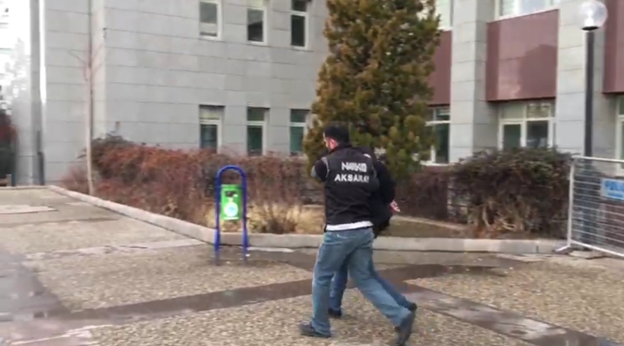 Aksaray Polisi Uyuşturucu Tacirini Yakaladı Hakim Tutukladı 