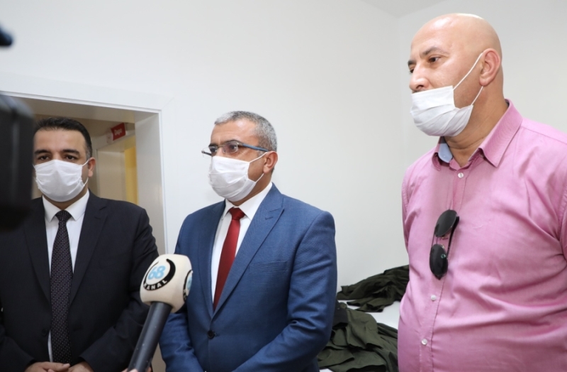 Tekstil fabrikasının ilk üretimi ihtiyaç sahipleri için Vefa Markete bağışlandı