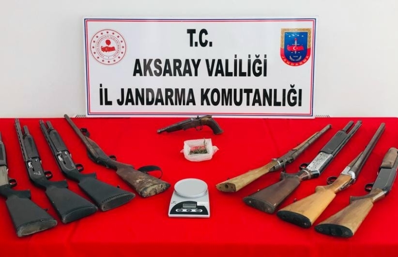 Silah, uyuşturucu ve uyarıcı madde imal ve ticareti yapan 1 kişi yakalandı