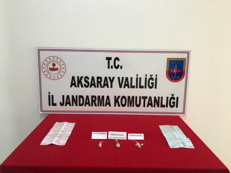 Aksaray ın Eskil ilçesi Girişinde Uyuşturucu Taciri 2  Zanlı Yakalandı