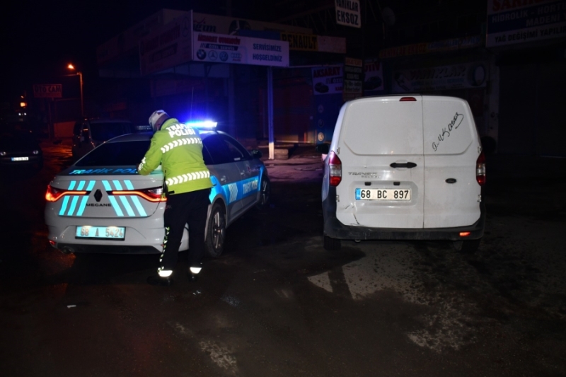 Hem sahte ehliyet hem alkollü hemde kısıtlamayı delen vatandaş cezadan kurtulamadı 