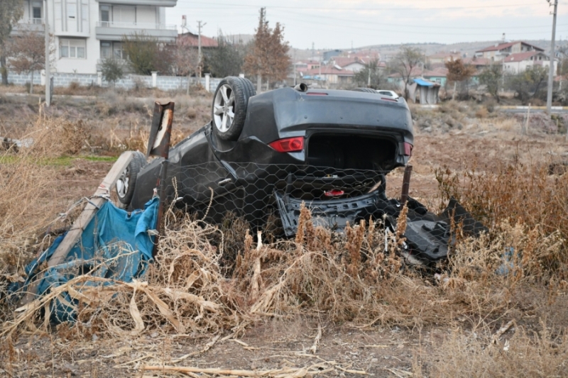 Takla atan otomobilin sürücüsü ağır yaralandı