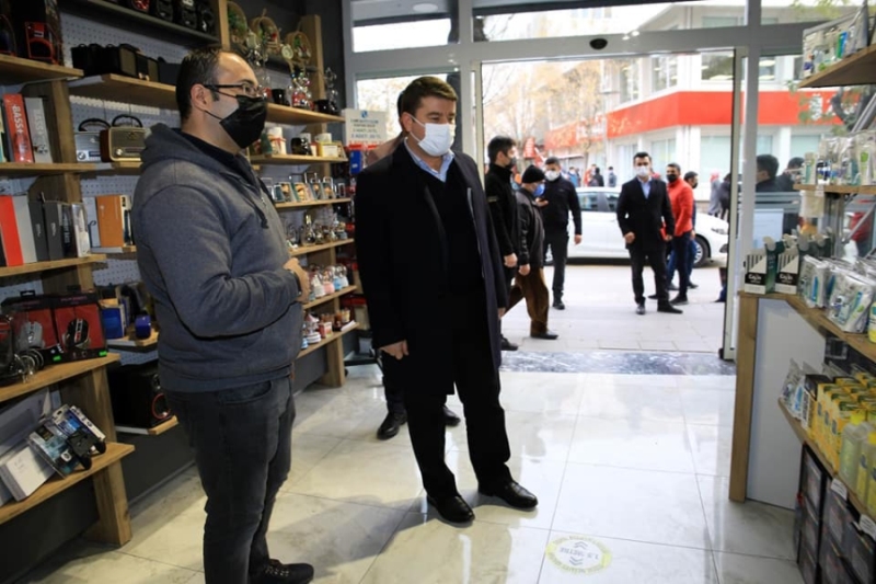 Başkan Dinçer Şehrimiz Esnaf Ve Sanatkârlarıyla Bir Bütündür