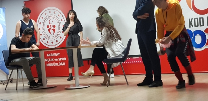 GÖNÜLLERİN BİRİNCİSİ A.C.P S.B.LİSESİ TİYATRO GRUBU!