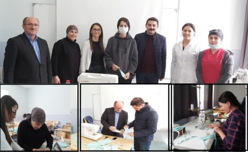 Aksaray’ın Güzelyurt İlçesinde Gönüllü Kursiyerler Maske Üretimi yapıyor